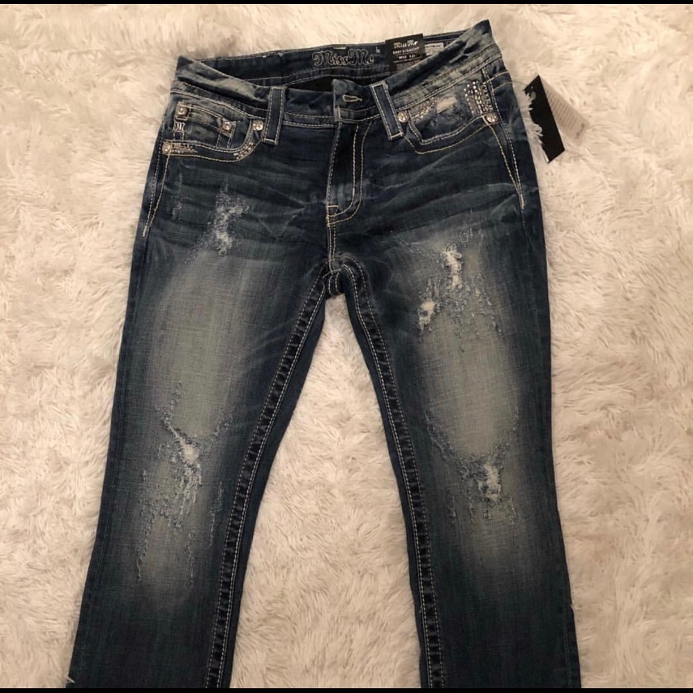 Buckle jeans